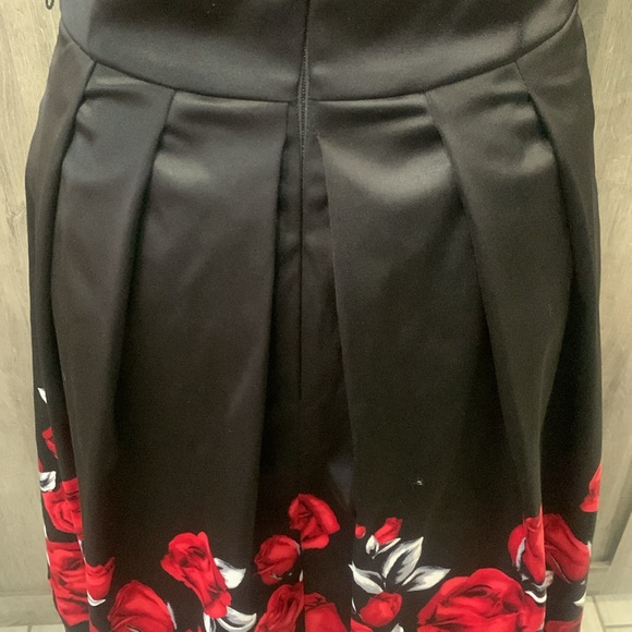 White House Black Market Red Rose Floral Satin Party Sun Dress Women's Size 0 - Picture 11 of 13